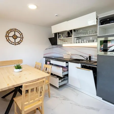 Pr 'agotnik & * ボーヒニ