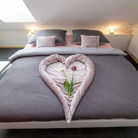 Pr 'agotnik & アパート